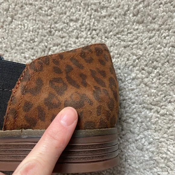 Clarks Brown Leopard Print Women's Shoes | 8.5 - Picture 11 of 12